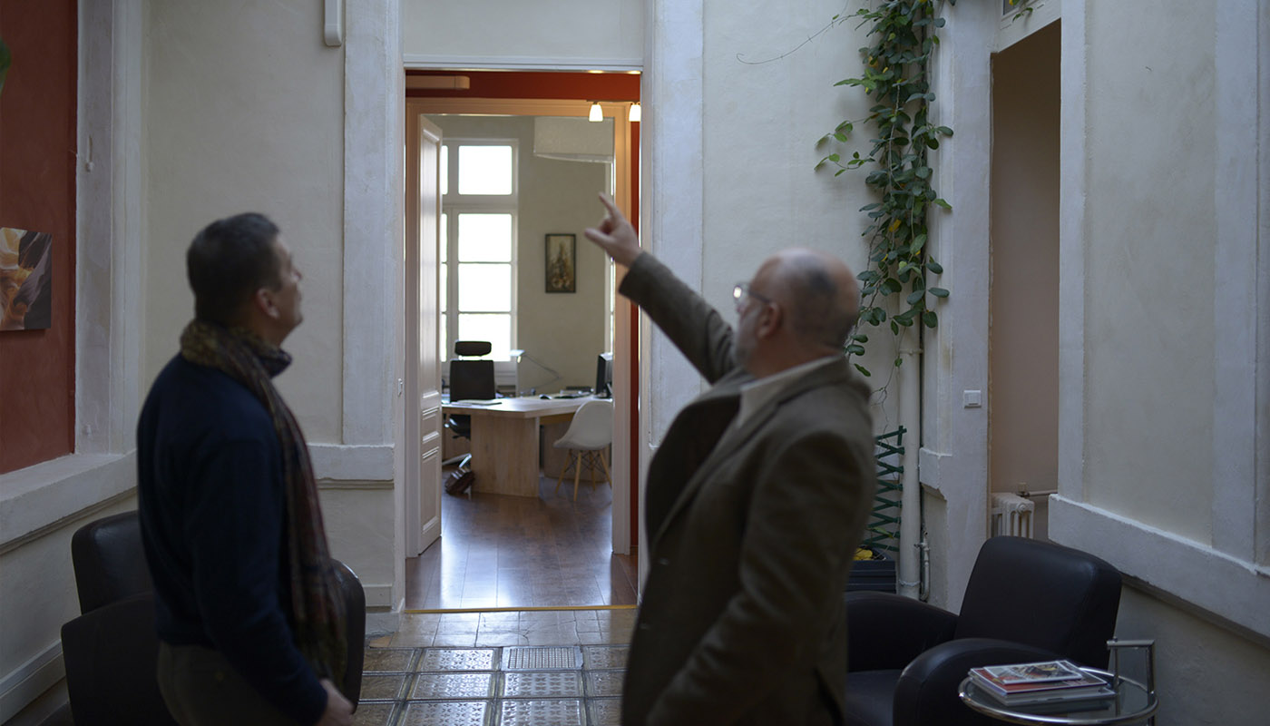 Portrait de Bruno Colomer dans son Cabinet Financier à Montpellier